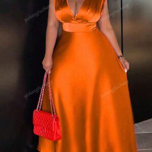 Robe plissée à col en V en satin de grande taille, orange, brillante